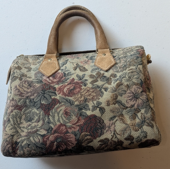 Floral Tapestry Handbag - Picture 1 of 4